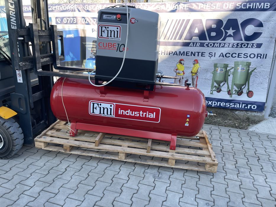 Compresor cu surub Fini 7,5kw cu rezervor 500l si uscator aer An 2021