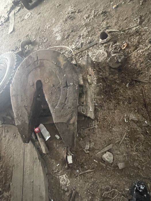 Седельно-спецное устройство