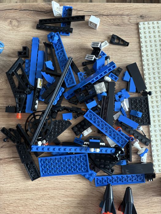 Lego  Space Ice Planet 6983 Ice Station Odyssey