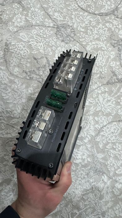 Продам усилитель