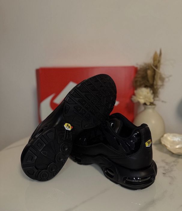 Vand Nike TN triple black