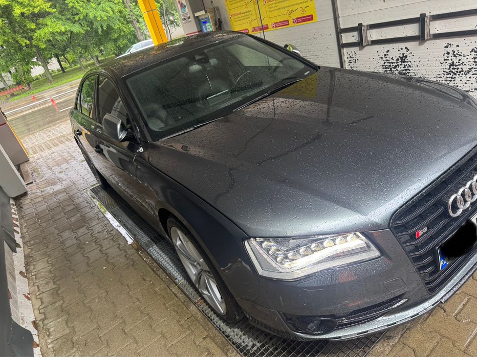 Audi s8 4.0 tfsi pachet ceramic