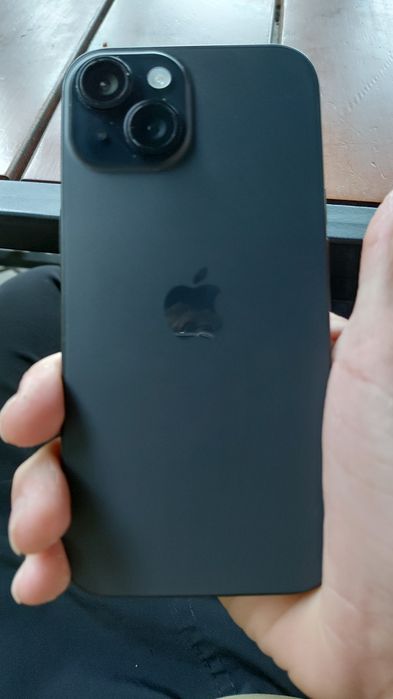 Продам iPhone 15 128GB