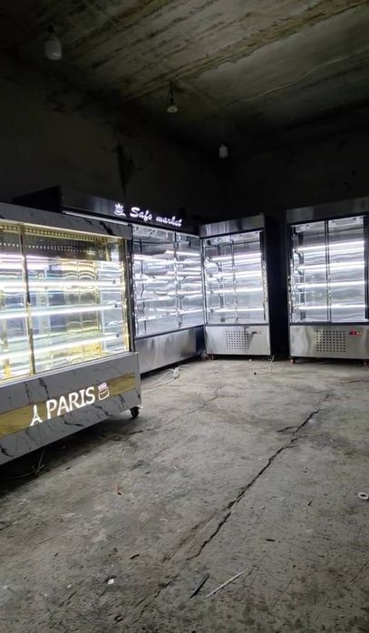 Витрина холодильник