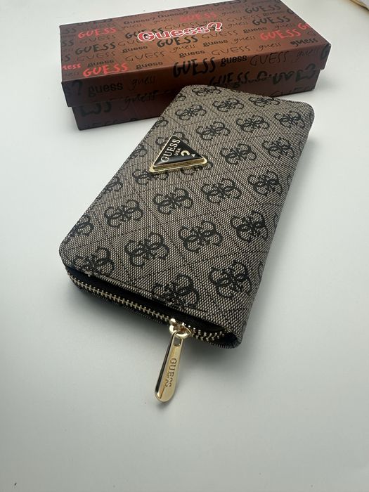 Portofel dama Guess