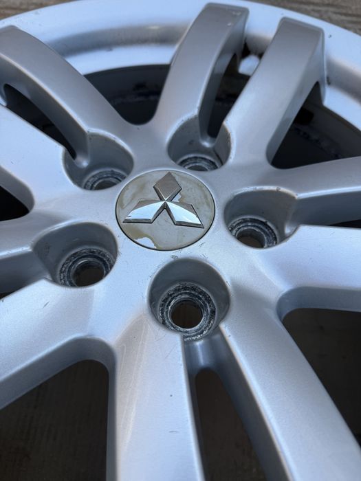 Оригинални алуминиеви джанти Mitsubishi 17” 5x114.3 7J ET46