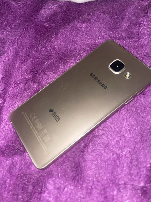 Продам Самсунг А3
