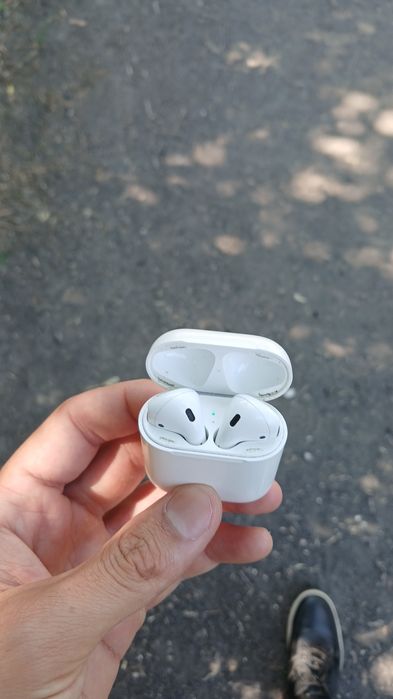 Айрподс 1 поколения