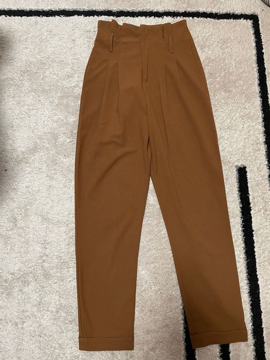 Pantoni eleganti Bershka