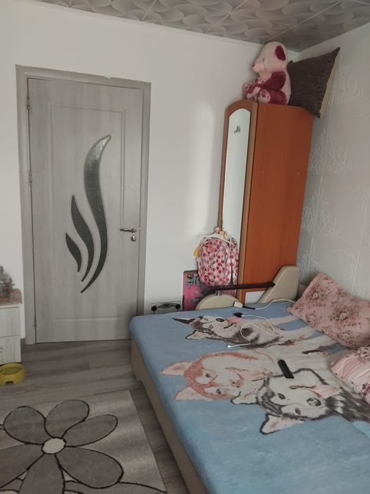 Vând garsoniera Mioveni