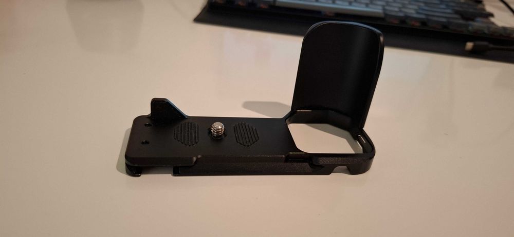 Sony ZV-E10 Body + Cage Grip Ulanzi