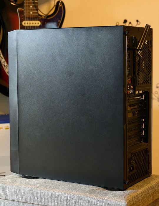 Компютър Intel i5-12400F/16GB DDR4 3200 RAM/XFX RX 6800 XT 16GB/750GB SSD