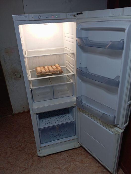 Продам холодильник