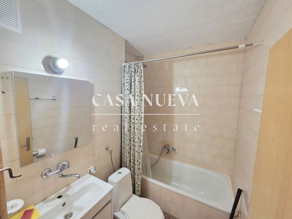 Продава се Двустаен апартамент в София, Разсадника - 61 кв.м за 2804 €/кв.м - Снимка #11