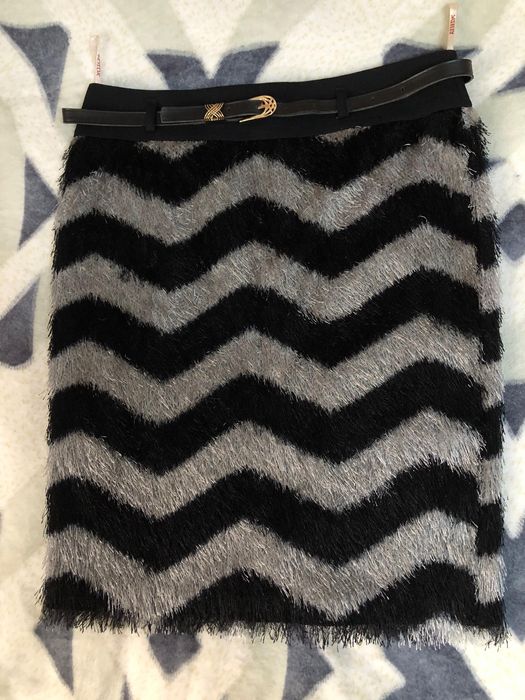 Fusta dama tip creion