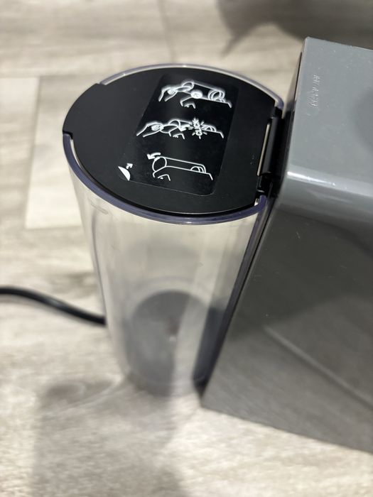 Espressor KRUPS cu capsule Nespresso Essenza Mini