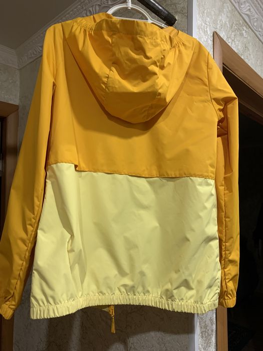 Ветровку на девочку