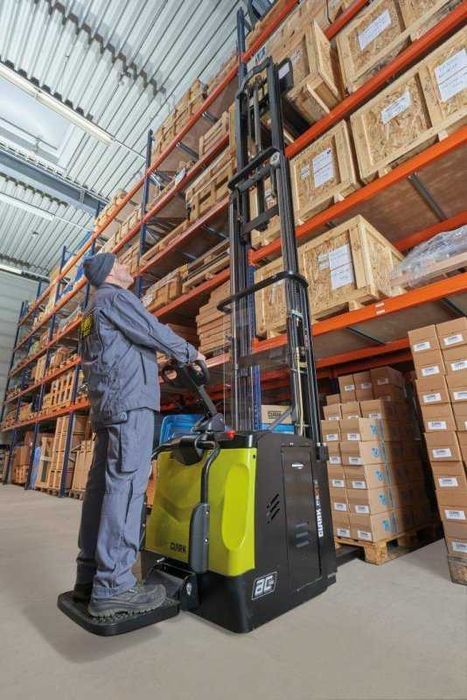 Transpaleta electrica Liza electrica NOUA CLARK 1,6T cu 5,8m Germania