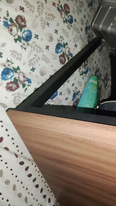 Стол в хорошем состояний