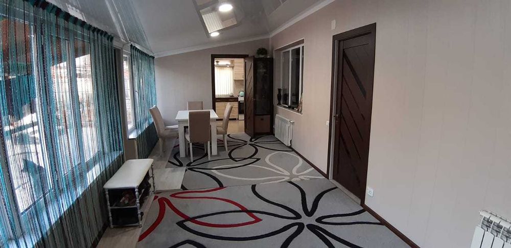 Продаётся Дом в хорошем районе