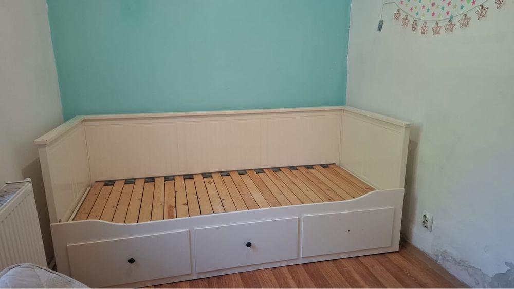 Pat confortabil ce se face si de o persoana chiar si de doua persoane.