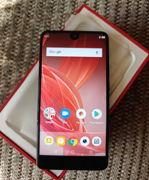 Sharp Aquos S2 4/64GB Смартфон