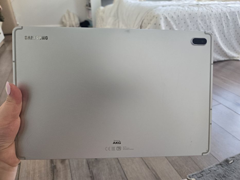 Продаю Tad S7 fe