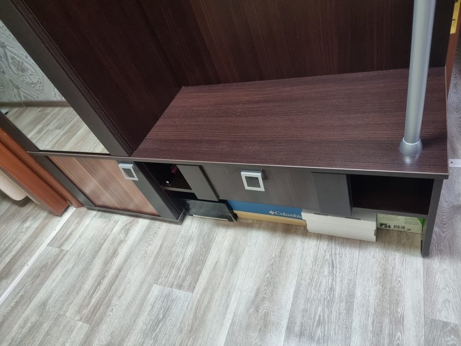 Продам  прихожую