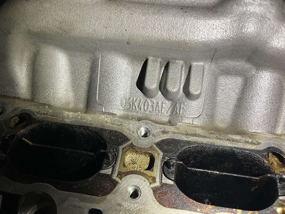 Цилиндрова глава VW Golf 7 GTI 2.0Tsi 2017г.