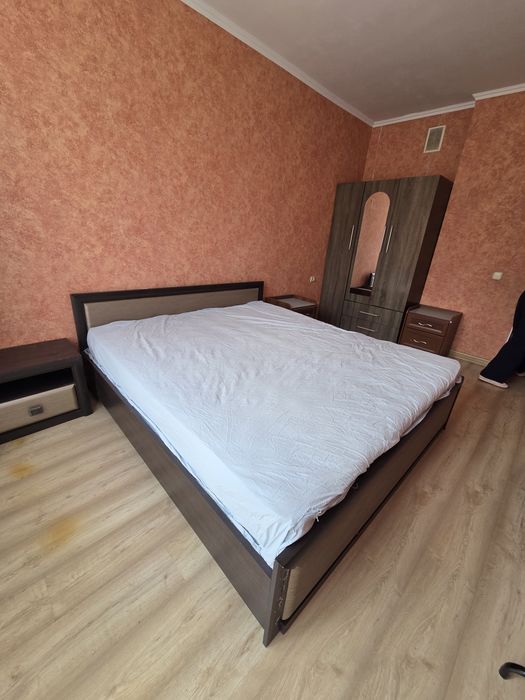 Недорого! Продам Спальный гарнитур