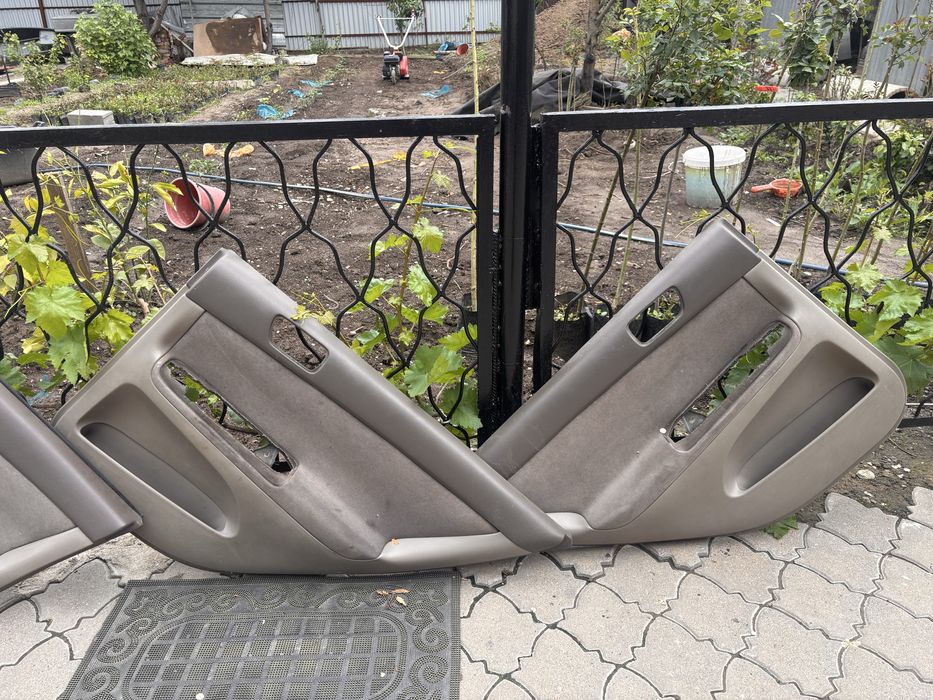 Продам обшивку камри 30/35