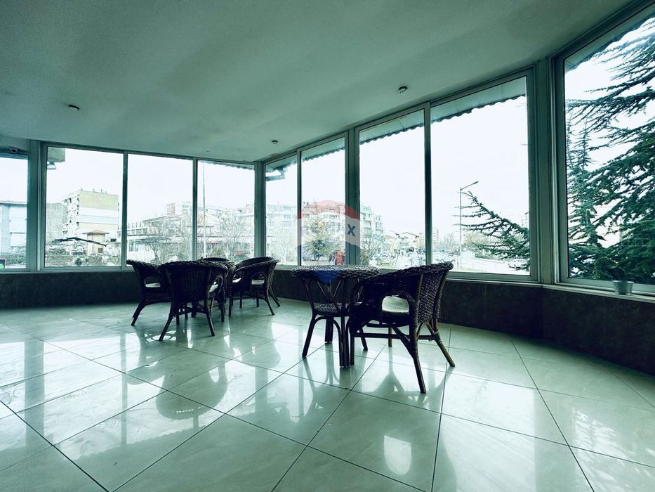 Продава се Заведение в Балчик - 386 кв.м за 591 €/кв.м - Снимка #3
