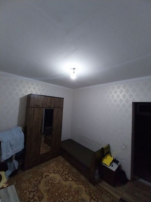 Nazarbek Tarnovda hovli sotiladi