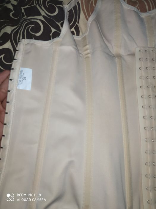 Turkiya karset. Tug'ruqdan keyin qolgan qorinni  ketkazadi.