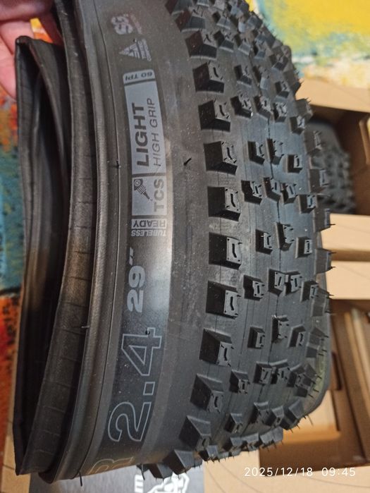 Cauciucuri WTB USA Peacekeeper 29" x 2,4 TCS SG2 Light High Grip NOI