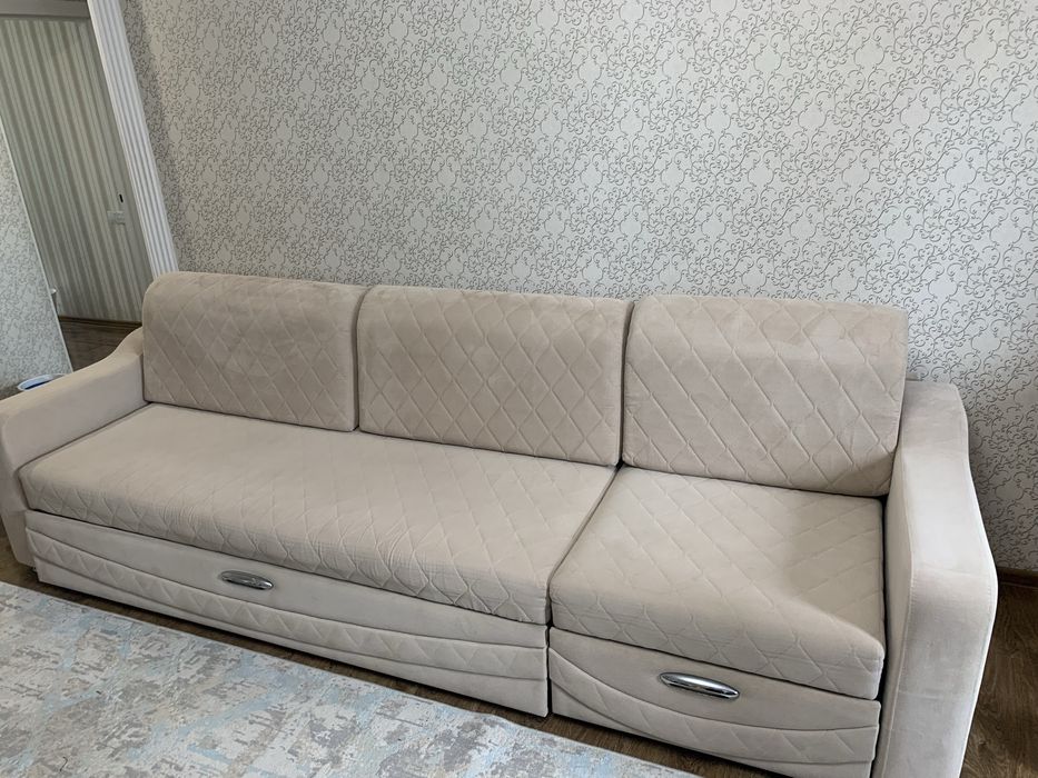 Прдам диван в добротный