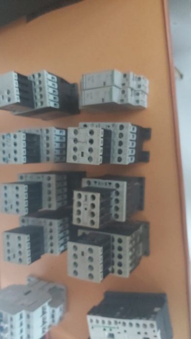 Contactori trifazici