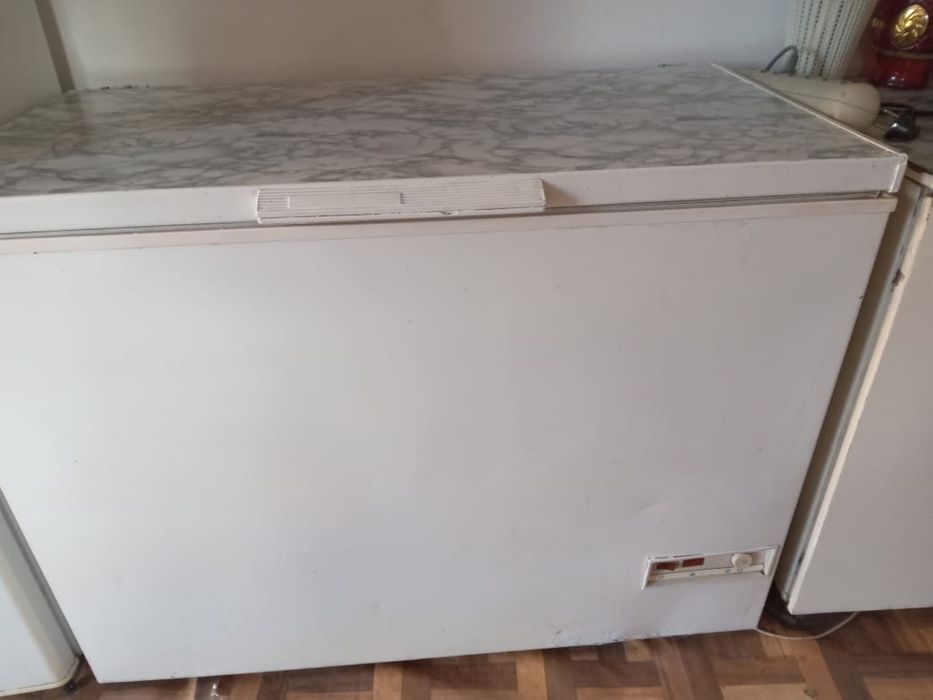 Продам морозильник