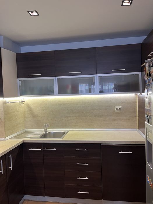 Кухненско обзавеждане, мивка,, плот котлони