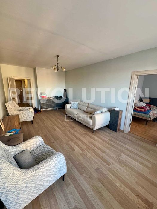 Продава се Тристаен апартамент в Пловдив, Гагарин - 86 кв.м за 1652 €/кв.м - Снимка #2