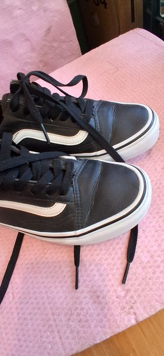 Teniși Vans din piele marimea 36