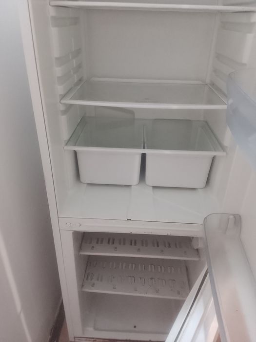 Продам холодильник б.у