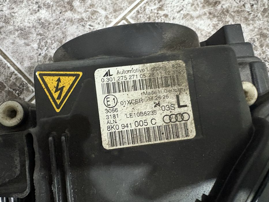 Ляв фар за Audi A4 b 8.5 / Ауди А 4 б 8,5