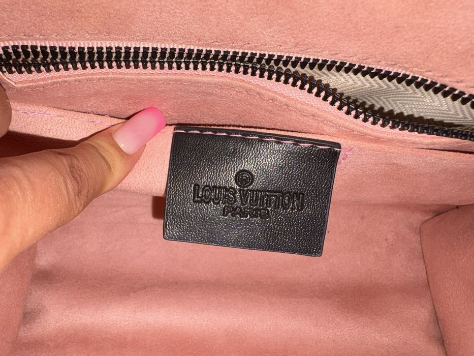 geanta Luis Vuitton