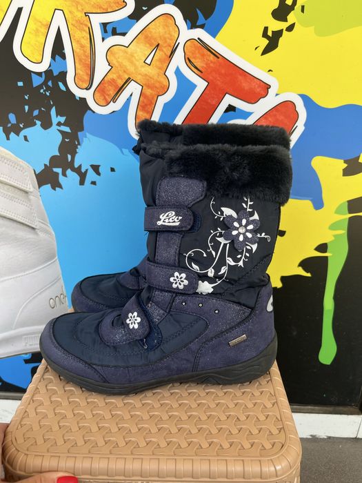 Детски ботушки номер 36