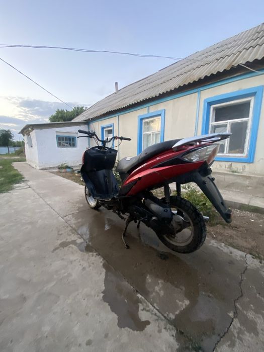 Продам скутер Райсер