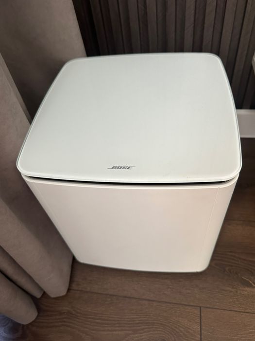 Bose soundbar 700 bass module 700 I surround speakers 500 white