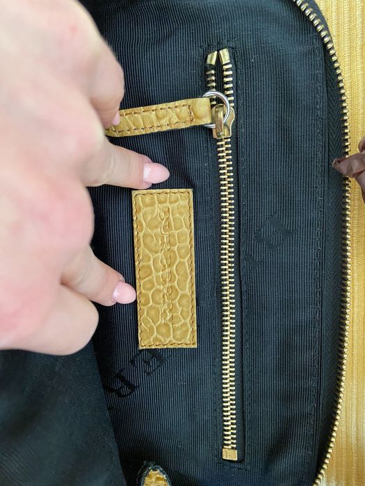 Geanta piele burberry crossbody