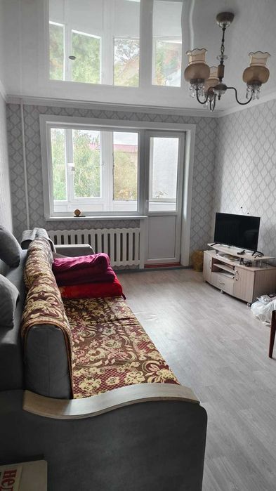 Продам 2 комнатную в Центре