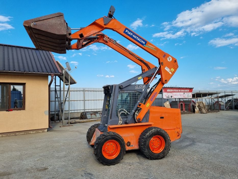 Miniincarcator Fiat Hitachi SL65B